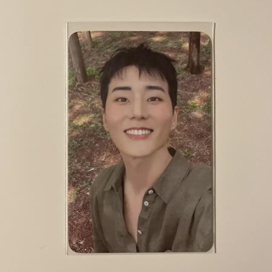 

Young K Levino Letters With Notes Photocard