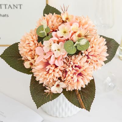 Décoration de la maison – Fleurs et couronnes décoratives