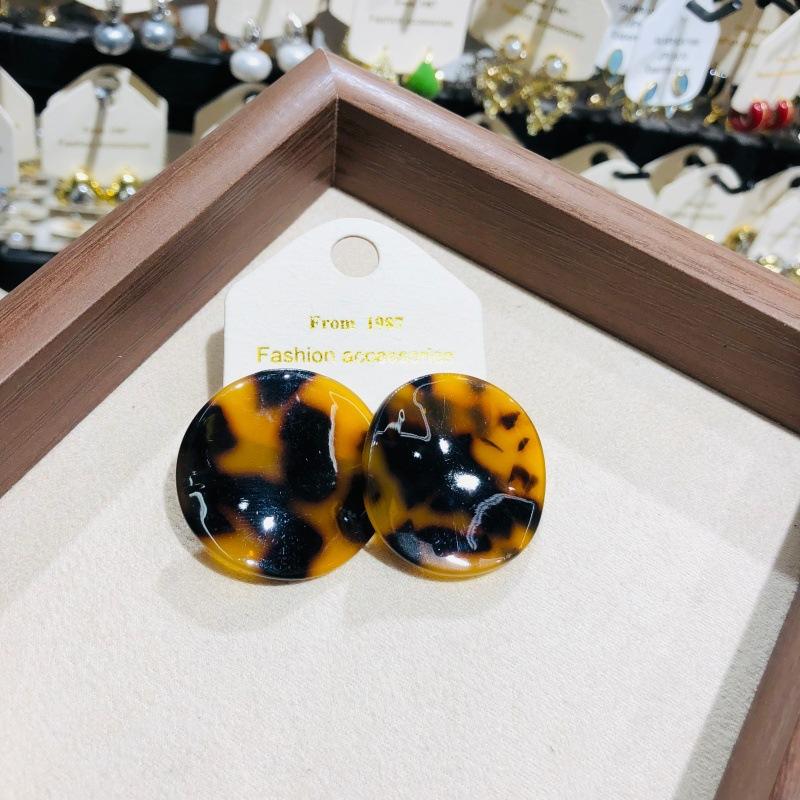 Acrylic Leopard Print Earrings for Women Maillard Temperament Round Drop Earring Charm New Trend Jewelry Banquet