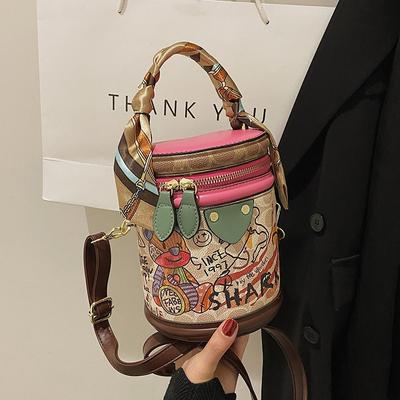 Bear Graffiti Bucket Bag New Cylinder Bag Niche Design Handbag Single Shoulder Messenger Women's Bag Small Bag