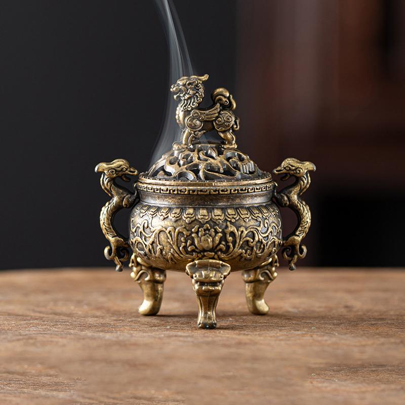 Mini Alloy Hollow Burner Vertical Incense Holder Home Office Desk Decoration Creative Portable Aromatherapy Burner gift for man