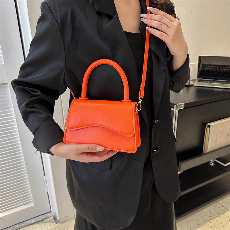 Stylish Casual Commuter Crossbody Bag Fashionable Minimalist Shoulder Bag For Everyday Use