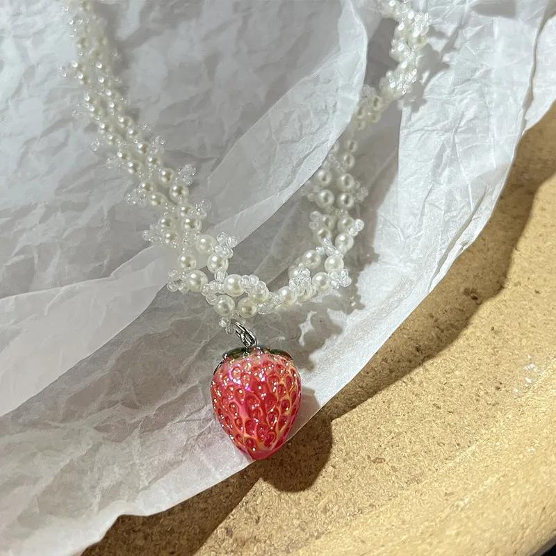 New Fashion Vintage Cute Handmade Romantic Pearl Strawberry Pendant Necklace For Women Y2K Aesthetic Jewelry Charms Accessories