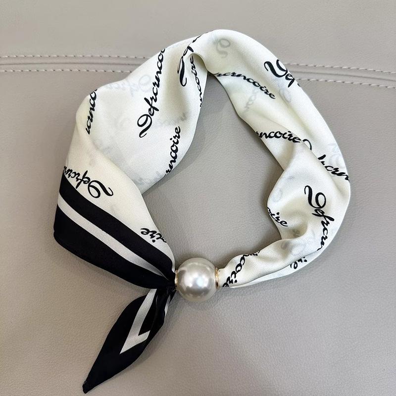 Summer 2025 Pearl Magnetic Buckle Scarf: Versatile, Decorative, Breathable Neck Warmer