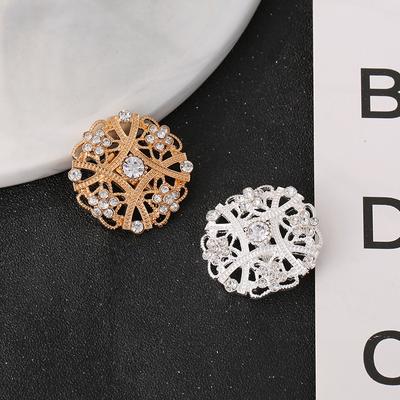 Broches y joyería para el cuerpo