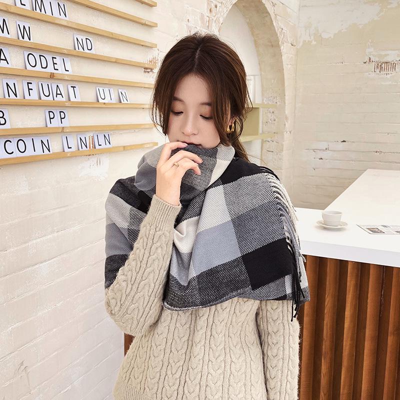 2025 Autumn/Winter Mid-Length Warm Plaid Scarf: Japanese & Korean Sweet Fashion Shawl