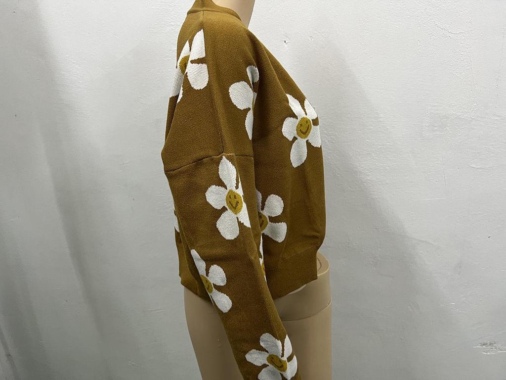 2022 Autumn/Winter Floral Knit V-Neck Cardigan Sweater for Women