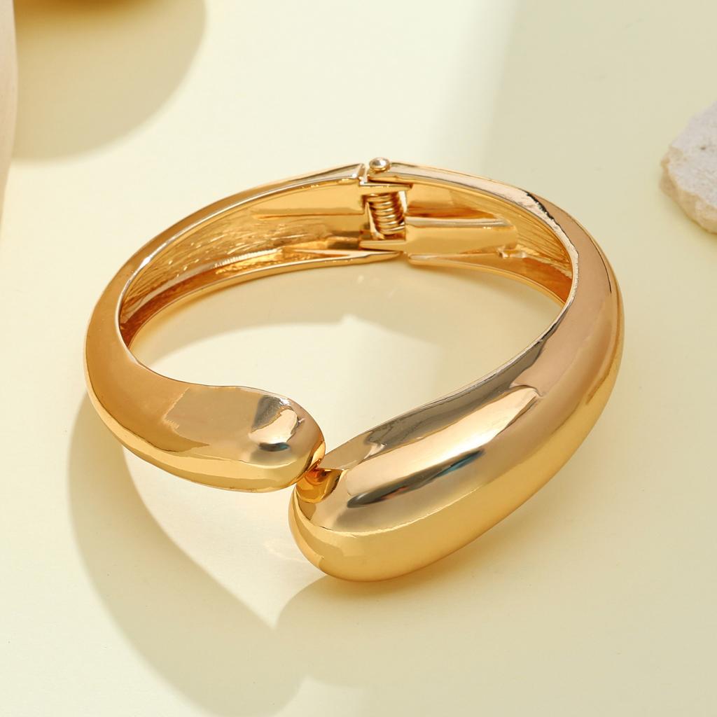Irregular design sense exaggerated bracelet smooth metal water drop bracelet bracelet jewelry