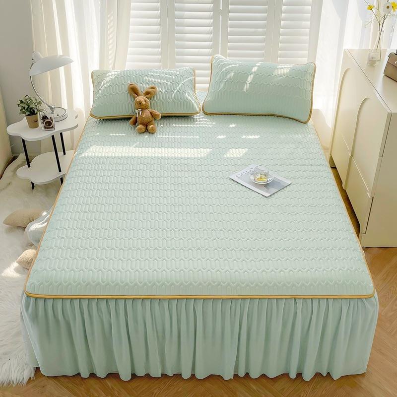 High Quality Latex Cooling Mat with Bed Skirt Elegance Breathable Ice Rayon Soft Breathable Cooling Mat