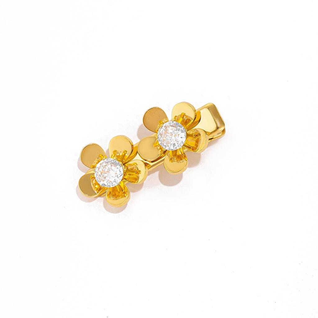 Zinc Alloy Flower and Pearl Hair Clip with Starfish and Shell Design for Women