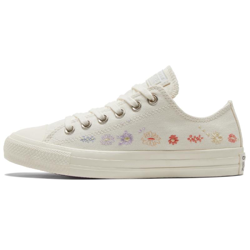 

Converse Women s Chuck Taylor All Star Low Embroidered Floral Egret Women s Beige 38