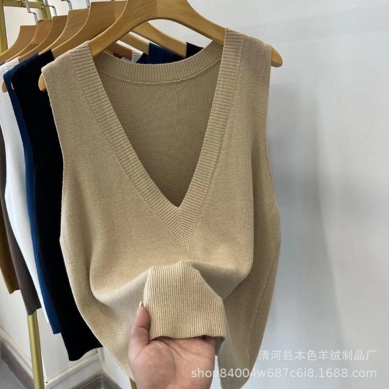 Deep V-neck Sweet Knitted Vest Solid Color Autumn New Women's Knitted