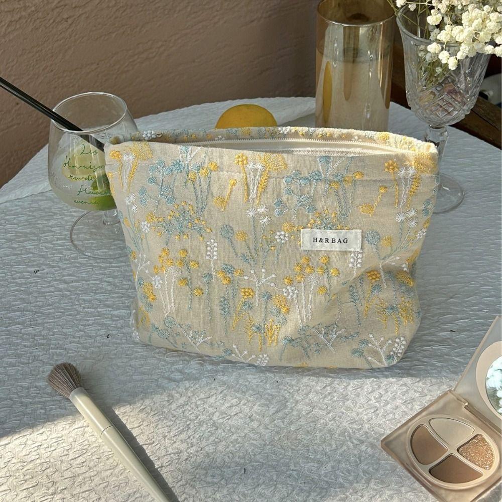 

Косметичка с цветком большой емкости, сумка для хранения косметики с высоким внешним видом, кисточка для макияжа