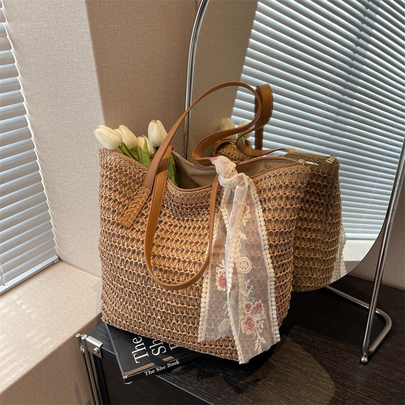 

Large-capacity Beach Vacation Bag Versatile Single-shoulder Tote Bag хакі