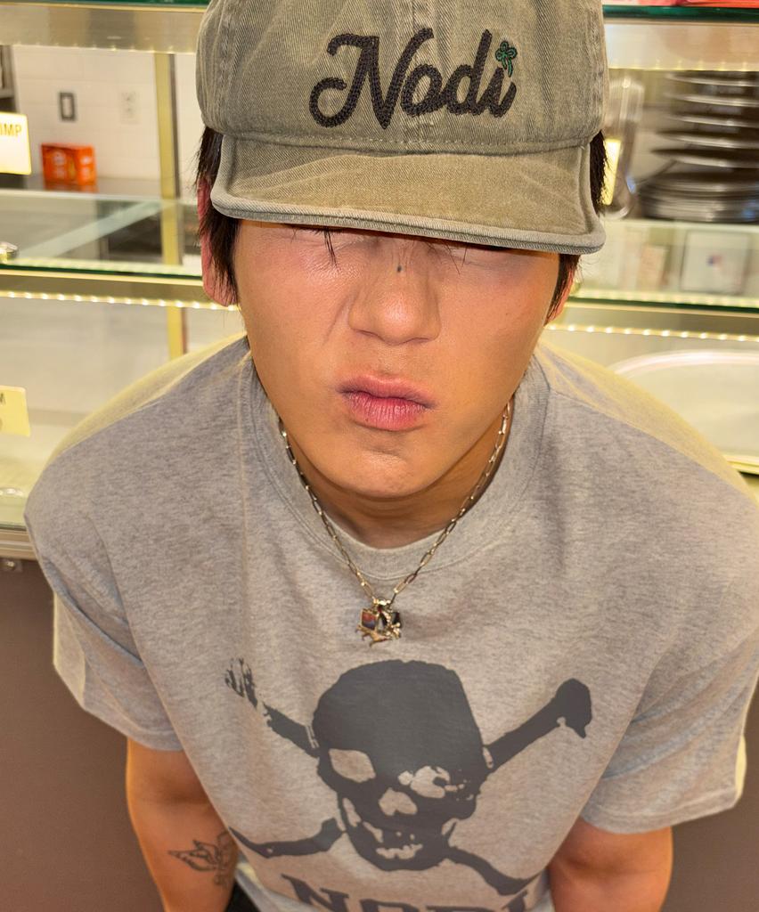 Nodi Short Brim Logo Cap Khaki