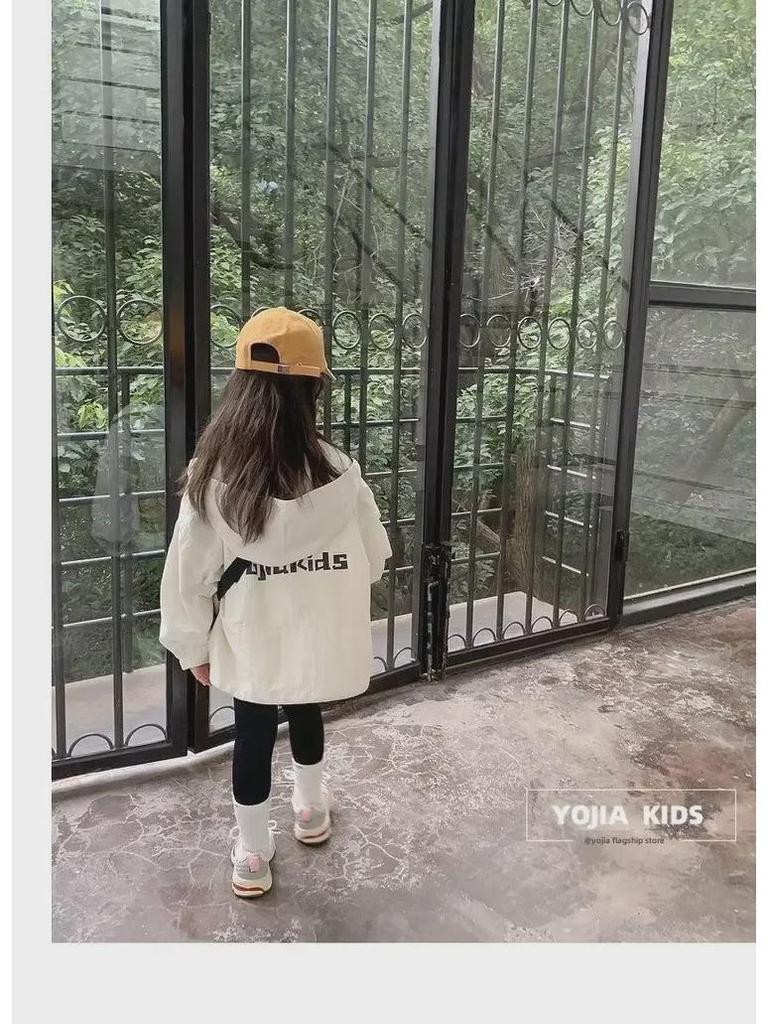 Stylish Hooded Windbreaker for Girls - Color Block Autumn/Winter Jacket for Kids