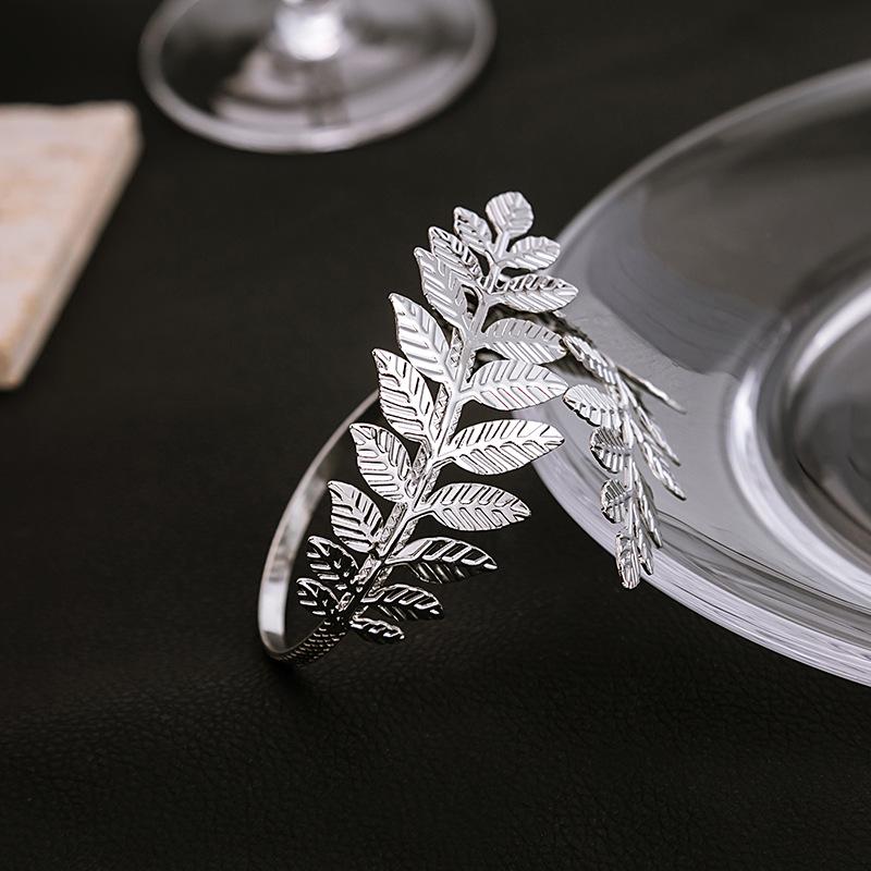European & American Metal Leaf Armlet: Creative Exaggerated Roman Branch Adjustable Bangle