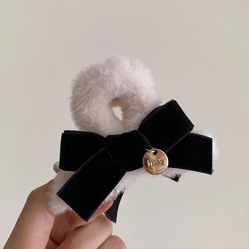 Sweet Bowknot Plush Hair Claw Clip New Classic Small Hair Clips Barrettes Hairgrips Headdress For Female Winter Hair Accessories