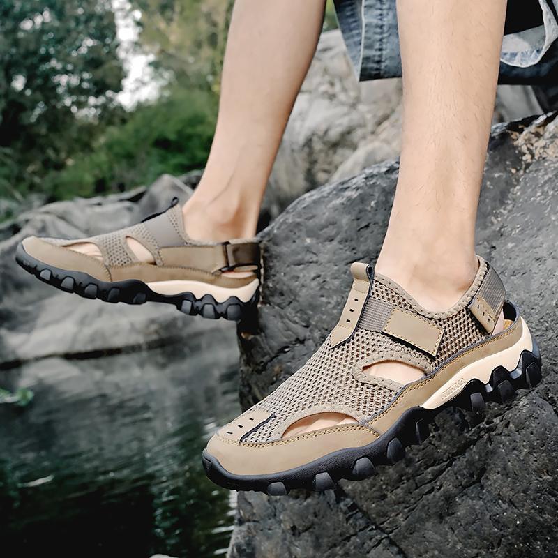 Fashion Men Summer Outdoor Anti-slip Wearable Sandals Shoes Men Comfortable Man Brand Sandals Man Breathable Leather Hollow Out Sneakers