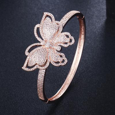 S0128 Beautiful Butterfly Bracelet Slightly Inlaid Zircon High-End Banquet Jewelry For Women