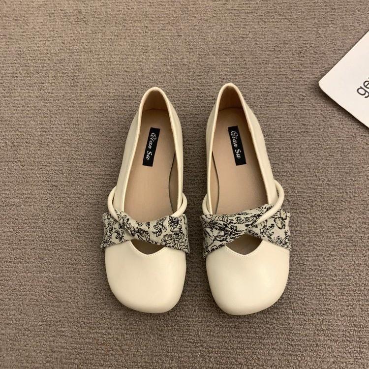 Retro Versatile Round Head One Pedal Mary Jane Small Leather Shoes Women'S Shoes Are Not Tired Of Commuting Grandma Shoes Flat Single Shoes