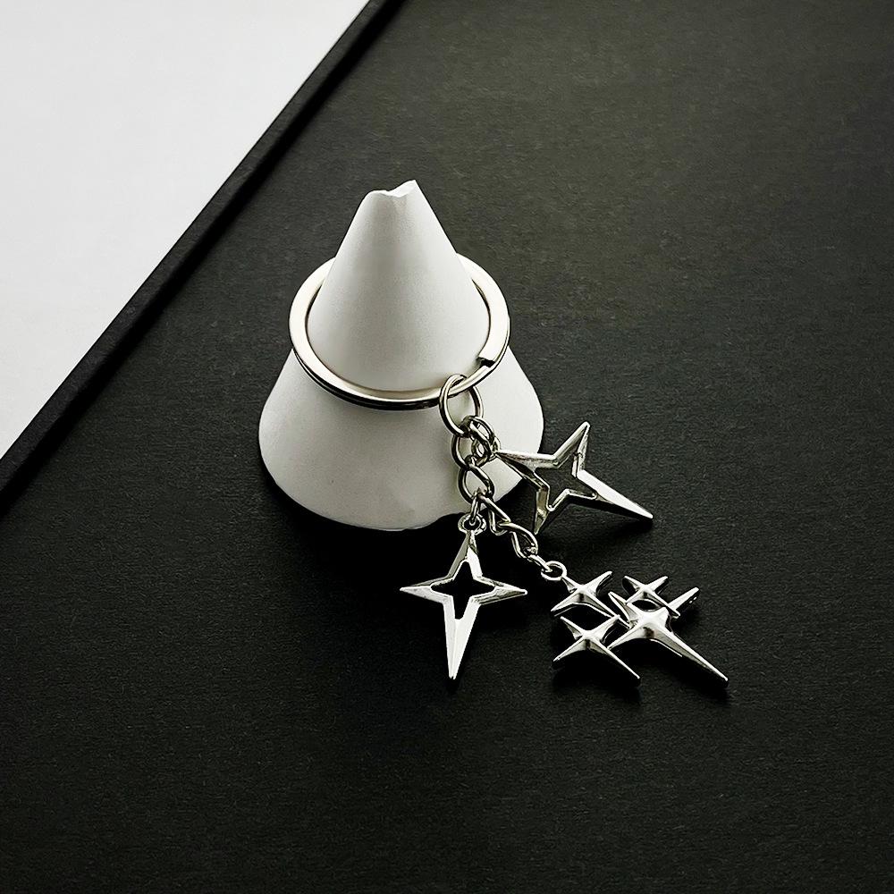 Elegant Silver Star Alloy Keychain Ornament