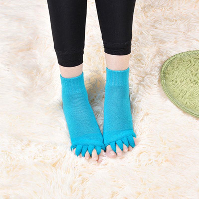 Toe Socks Ladies Indoor Massage Toes Five Finger Socks Cotton Yoga Socks