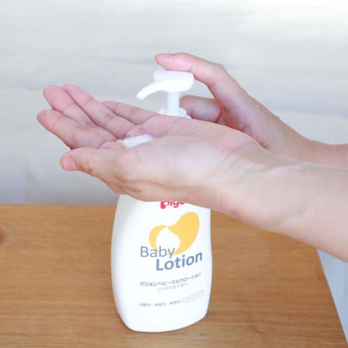 Pigeon Baby Milk Lotion, Moist and Smooth, 300ml