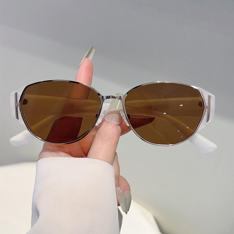 Vintage Oval Sunglasses Womne  New in Outdoor Decorative Shades Trendy Luxury Brand Design Anti-UV Casual Sun Glasses