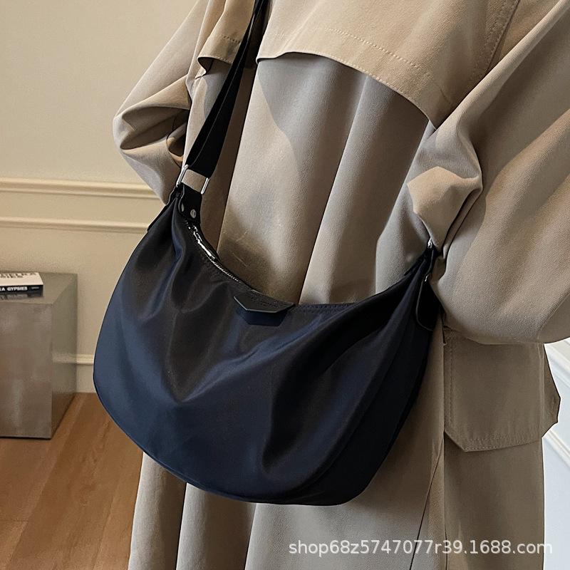 Manufacturer Casual Small Bag Women 2025 New Trendy Simple Shoulder Dumpling Bag Oxford Cloth Crossbody Small Bag