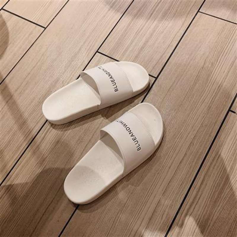 

Summer slippers women wear fashionable and versatile Hong Kong style students non-slip beach cool slippers ins tide 36 белый