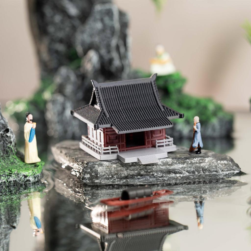 Model mikrokrajinky a bonsaje: Malebný starověký pavilon s kamennou skalkou a vodní nádrží