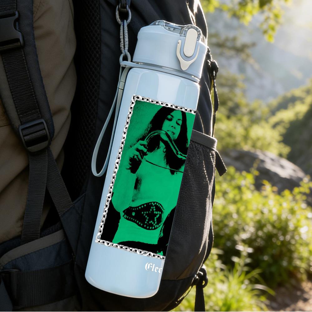 1PC Green Alien Square Minimalist Graphic Print 750ml Portable Sports Water Bottle Leakproof Gym Outdoor Travel Drink Cup