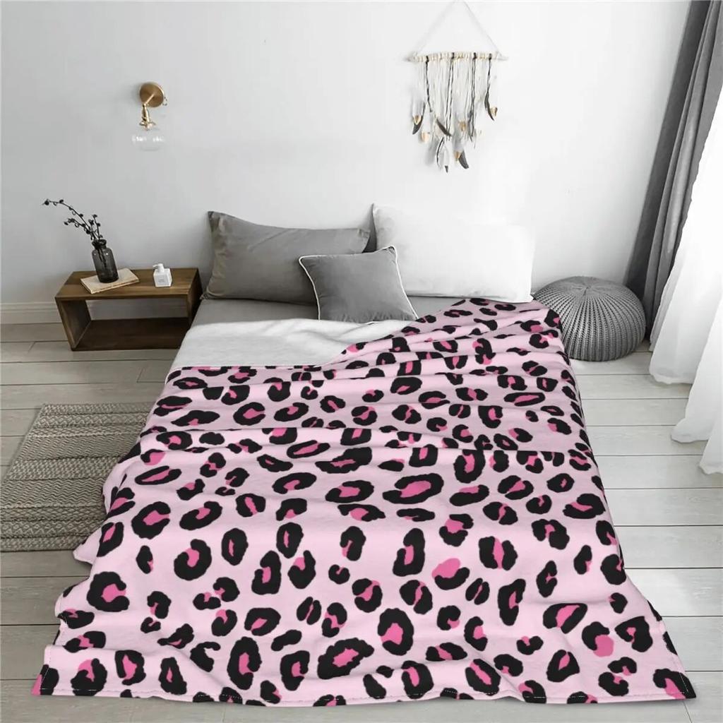Cute Leopard Print Blanket Fleece Winter Multifunction Super Warm Throw Blankets for Home Travel Quilt