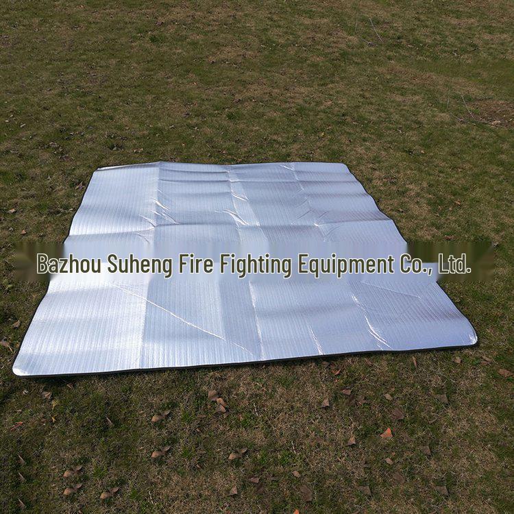 Double-Sided Waterproof Aluminum Foil Picnic Mat: Portable, Foldable, Moisture-Proof Outdoor Lawn Mat