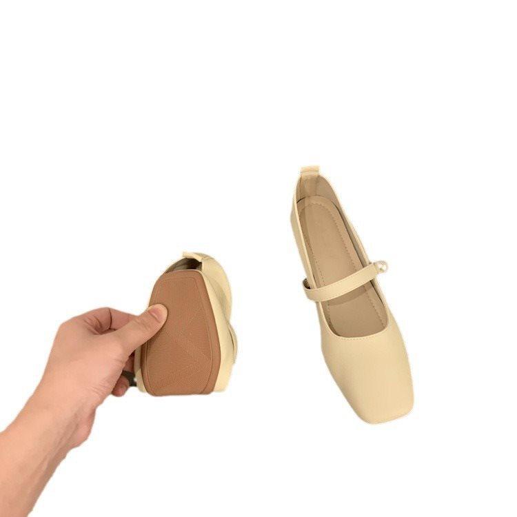 Soft-soled single shoes fairy fairy versatile French square head thick heel grandma shoe style with gentle wind shallow mouth evening shoes skirt