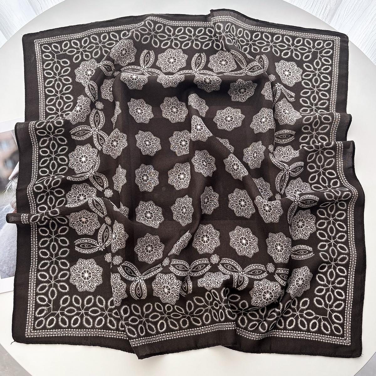 

Luxury Square Scarf For Women Retro Floral Shawl Warps Elegant 70*70cm Print Neckerchief Bandanas Hijab Soft Stain Scarves
