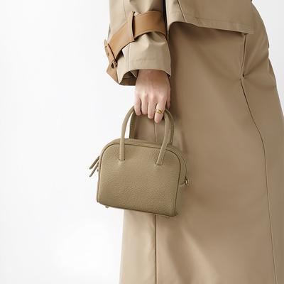 Bag Crossbody Women's Versatile First Layer Cowhide Tote Bag Fashion Commuter Small Square Bag Women's Premium Handbag