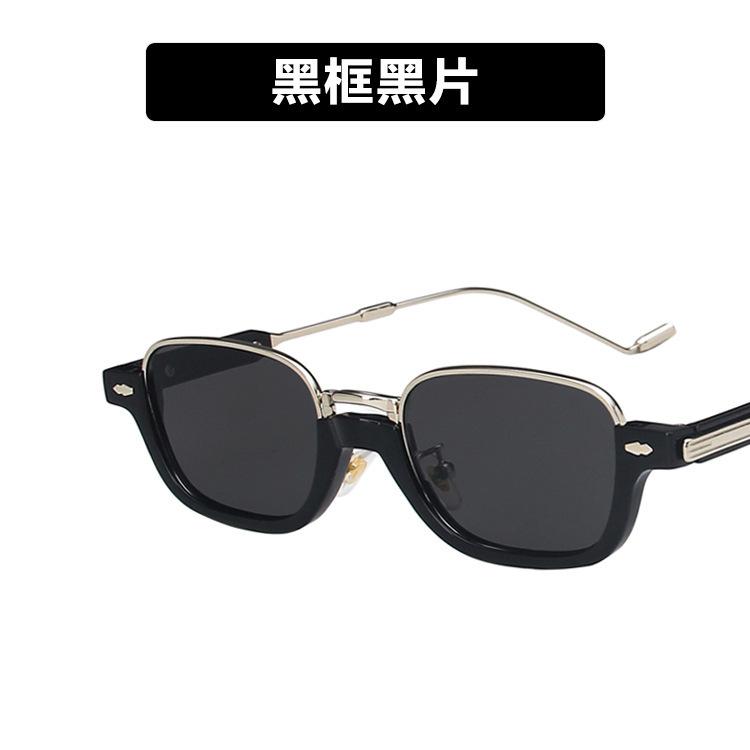 New Vintage Fashion Sunglasses for Women Metal Square Frame Luxury Shades Pink Sun Glasses UV400 Eyewear Lentes Mujer