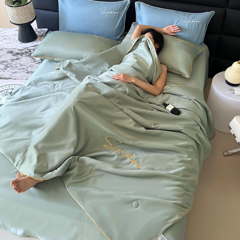 New Simple Satin Silky Summer Cooling Quilt Super Soft Breathable Blanket for Bedding Washable Embroidered Air Conditioner Duvet