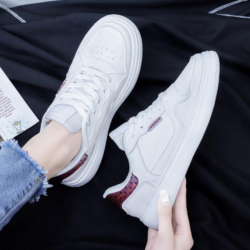 2025 Women's Sports Shoes Campus Shoes Trend Lightweight Soft Soled Board Shoes Women's Thick Soled White Shoes
