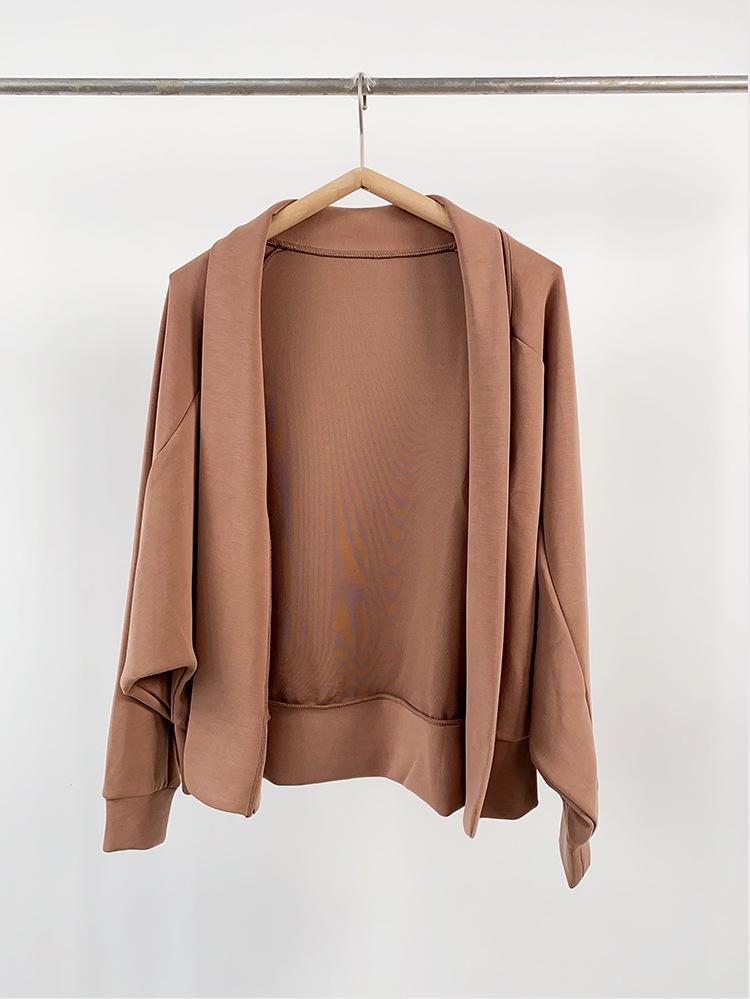 Vielseitiger Fledermausärmel-Schal: Schlankmachender Herbst/Winter-Cardigan für Yoga & Freizeitkleidung