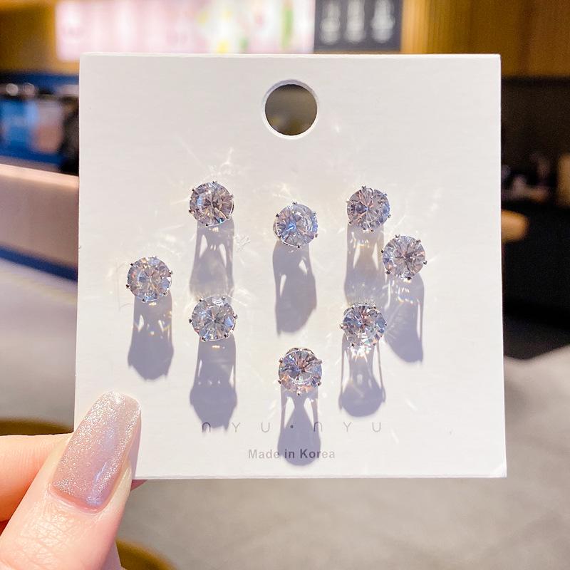 

Женская невидимая брошь-жемчужина: Зажим для воротника от отвисания для рубашек и корсажей.