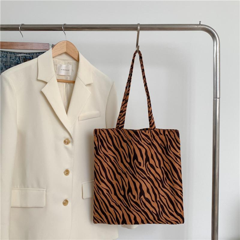 

Сумка-шоппер с леопардовым принтом, новая повседневная сумка-тоут для поездок на работу, модная и трендовая, вместительная сумка на плечо, женская