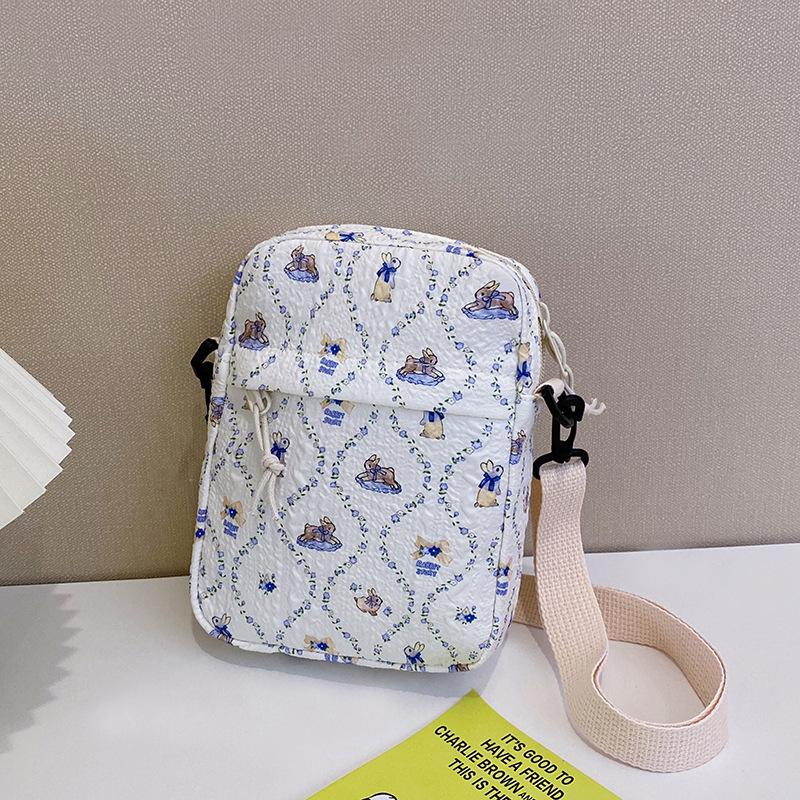 Casual bag new fashionable large capacity popular solid color shoulder bag commuter small square bag messenger bag