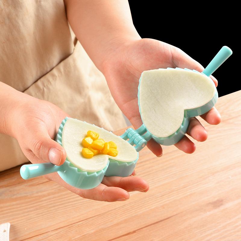 3 Model Kitchen Dumpling Mold Heart Butterfly Flower Shape DIY Dumplings Making Dough Press Pie Dumpling Mold Maker