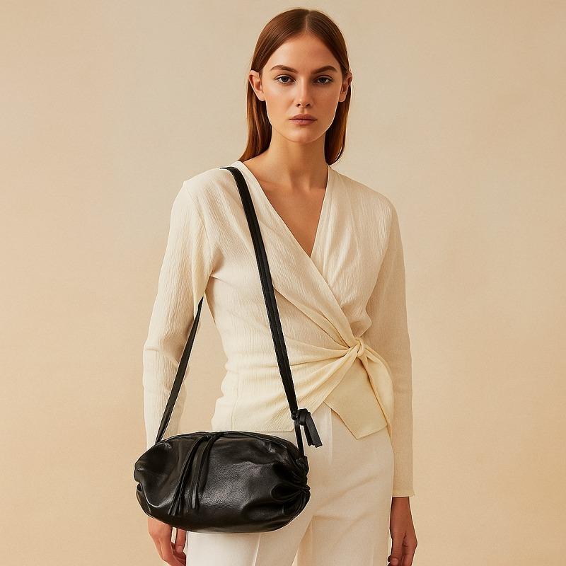 

Ретро сумка через плечо из масляной вощеной кожи, сумка-мессенджер для поездок на работу, сумка подмышку, премиальная черная универсальная сумка-конфетка, женская сумка 40*20*20cm чёрный