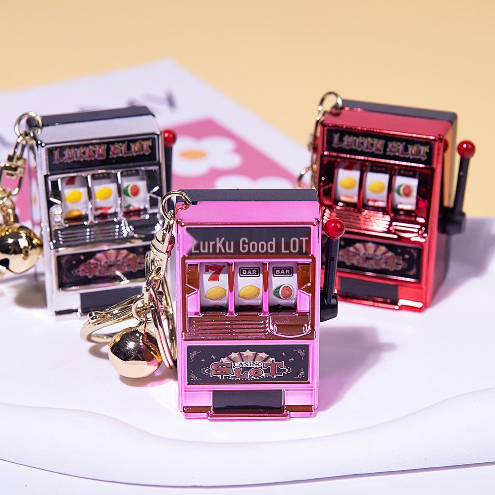 Mini Slot Machine Toy Keychain: Spinning Prize & Fruit Machine Accessories, Charms for Bags & Gifts