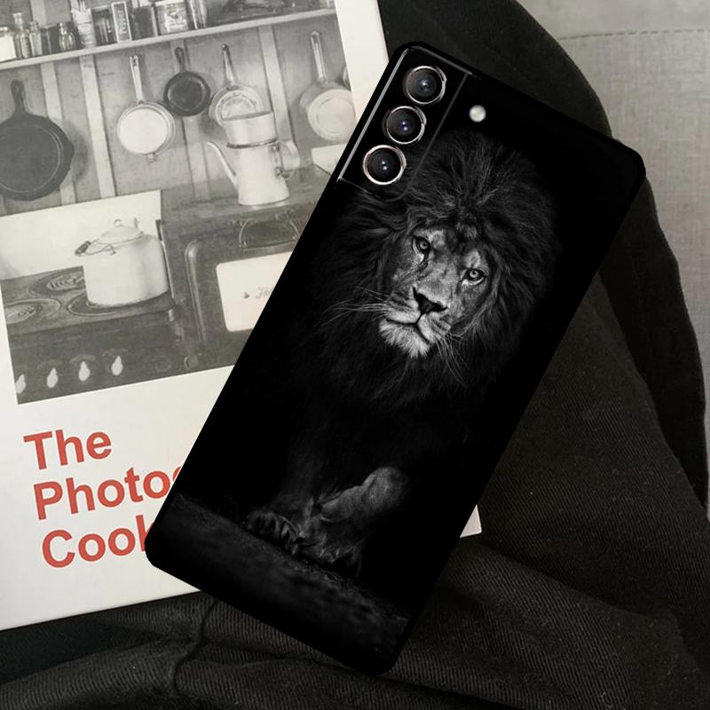 King Of The Jungle Lion Phone Case For Samsung Galaxy S23 S22 S24 Ultra S20 S21 S24 FE S9 S10 Plus Note 10 20 Ultra
