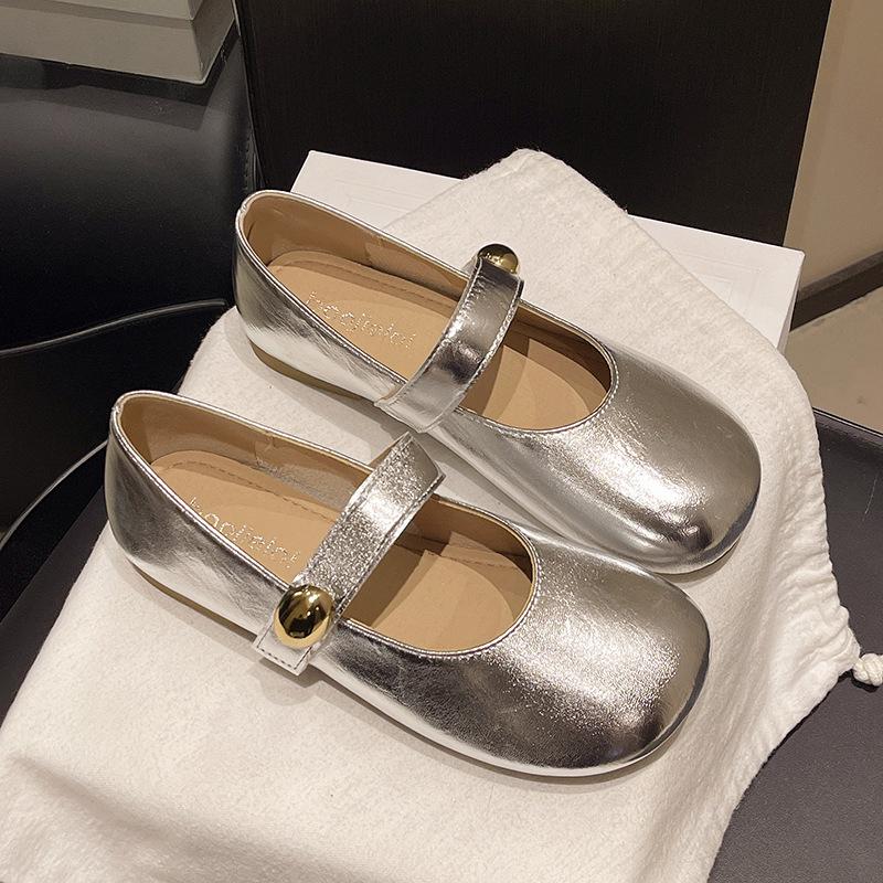 Flat single shoes women's 2025 new spring and summer Mary Jane shoes French gentle wind evening shoes small leather shoes Doudou shoes